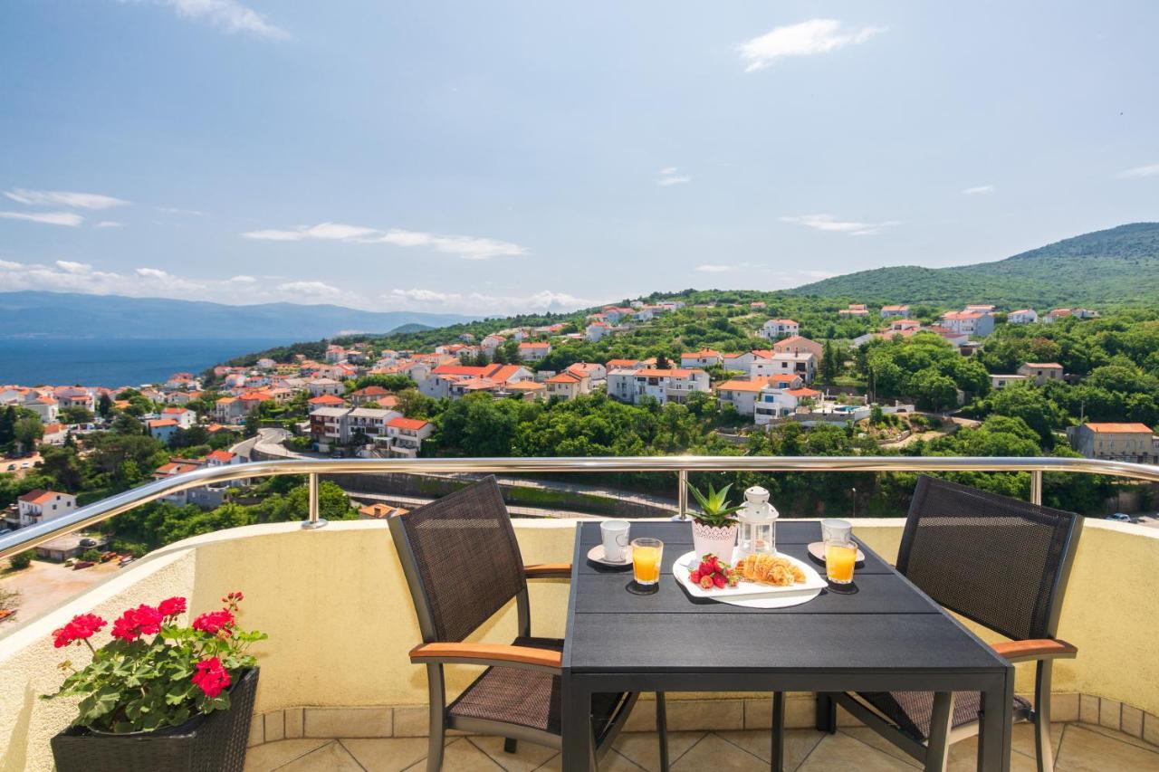 Apartman Jelena Vrbnik Esterno foto