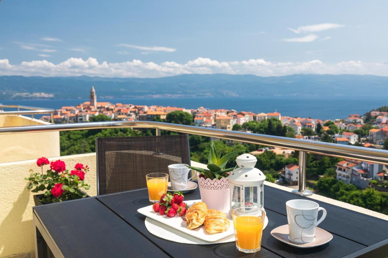 Apartman Jelena Vrbnik Esterno foto
