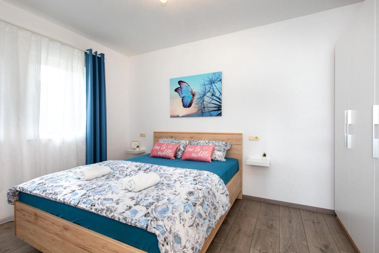 Apartman Jelena Vrbnik Esterno foto
